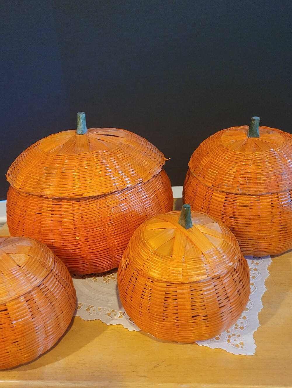 Lot of 4 Vintage Wicker Basket Orange Pumpkins  Removable Tops Halloween Thanksg - Picture 14 of 14